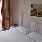 Sunny Garden House